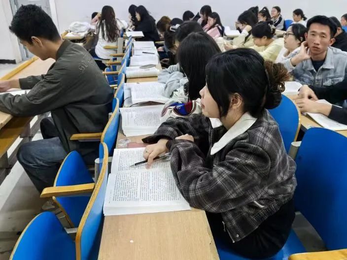 學風潤心田  善思力行正當時