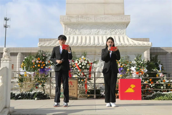清明祭忠魂，追遠思奮進——保定理工學院經濟學院開展徒步祭掃烈士陵園活動