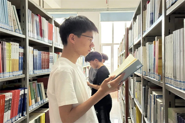 春光美如斯，讀書正當時——世界讀書日閱讀活動
