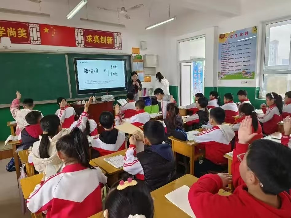 教師掛職清苑五小 “書(shū)法種子”播撒校園