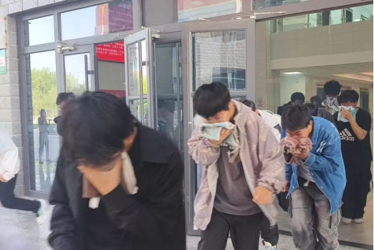 筑牢校園防火墻，讓安全成為一種習慣——保定理工學院會計學院消防演練