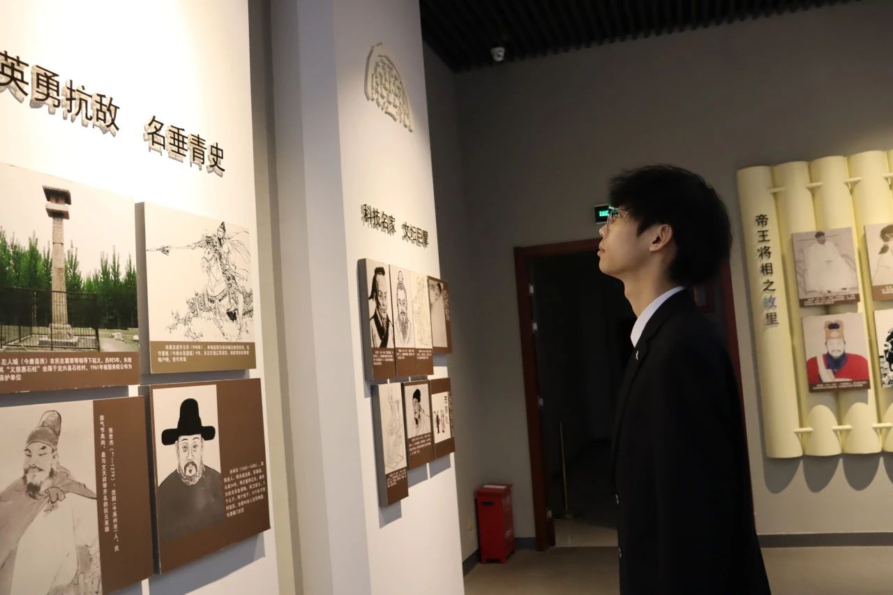 祭英烈忠魂，承時代風骨——烈士陵園祭掃之行
