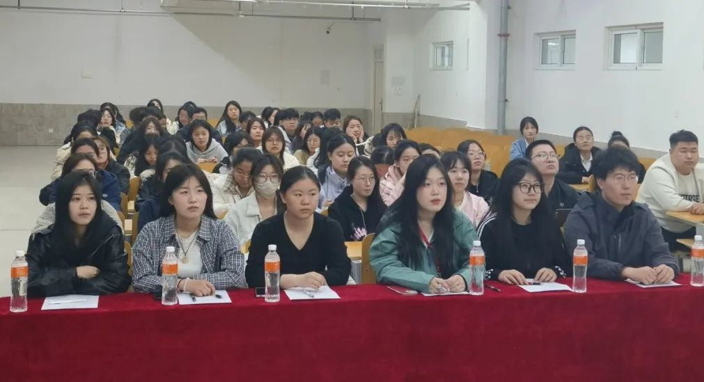 “教海初航 試展鋒芒”試講大賽圓滿結束