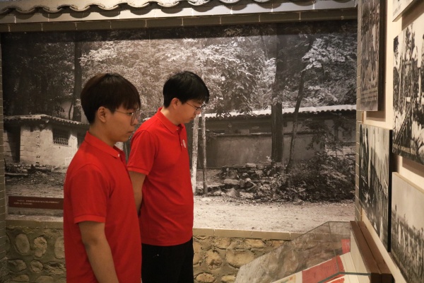 保定理工學院經濟學院開展“行走的大思政課”——走進晉察冀邊區革命紀念館，踏尋紅色足跡，傳承革命精神