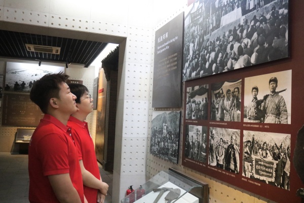 保定理工學院經濟學院開展“行走的大思政課”——走進晉察冀邊區革命紀念館，踏尋紅色足跡，傳承革命精神