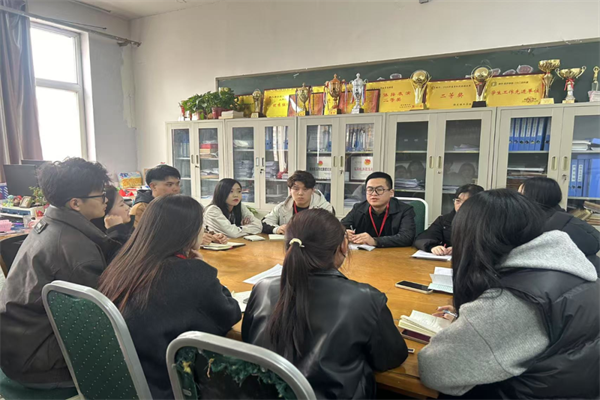 黨務思政，育夢同行——保定理工學院經濟學院成功舉辦輔導員黨務和思想政治教育會