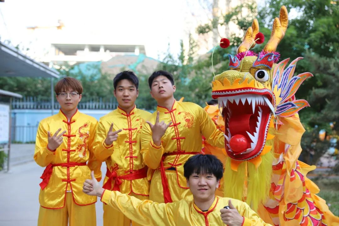 龍舞翩躚潤童心，美育芳華育幼苗