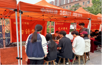 我校舉辦“簡(jiǎn)歷義診助力職場(chǎng)起航” 就業(yè)指導(dǎo)活動(dòng)