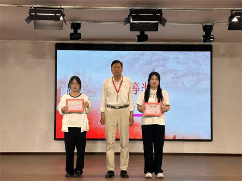 “青春風(fēng)采，五四之光”主題演講活動(dòng)