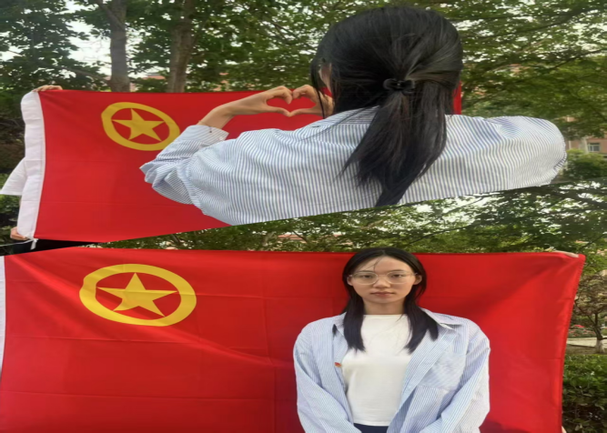 “青春心向團，筑夢新時代”與團旗團徽合影