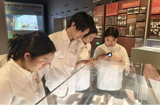 探秘千年文脈，共赴文化之約———會計學(xué)院師生赴保定市博物館開展沉浸式研學(xué)