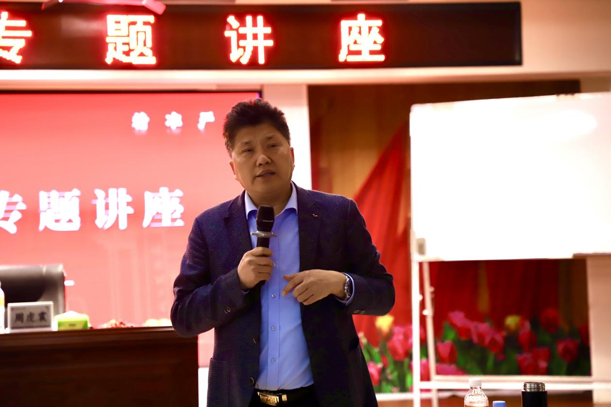 深化服務育新人 創新管理筑根基 ——如何做好學生服務工作