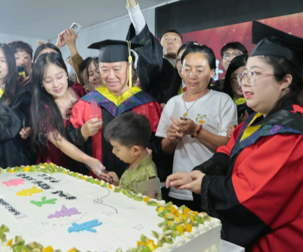 【青春綻放，學(xué)苑風(fēng)采】||信息科學(xué)與工程學(xué)院||共赴青春之約，見證夢想啟航