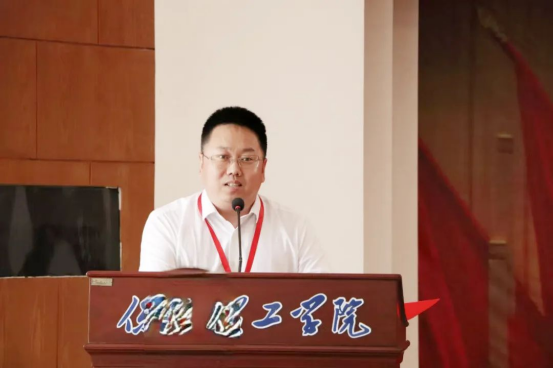 逐夢青春 遠(yuǎn)行思恩 ：會計學(xué)院2025屆畢業(yè)典禮暨學(xué)位授予儀式