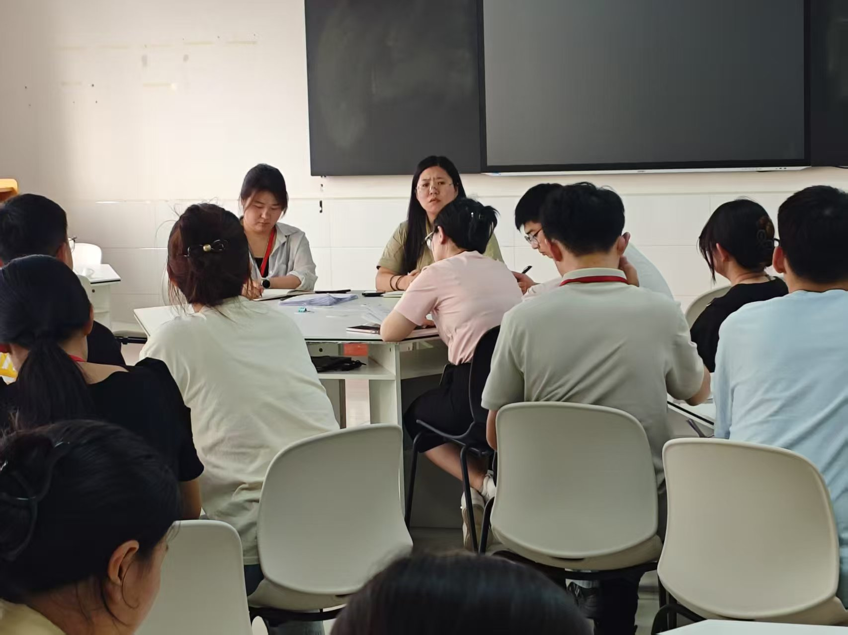 保定理工學院||教育學院||探研賦能，育心鑄才——輔導員培訓會