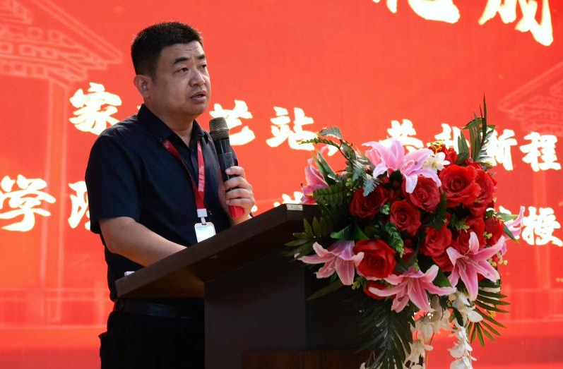 “撥穗正冠 禮成芳華”藝術學院2025屆畢業典禮暨學位授予儀式完美收官