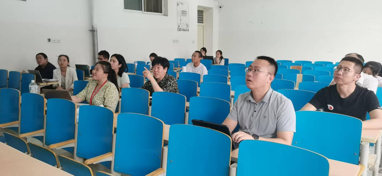 砥礪奮進展風采，凝“新”聚力向未來——學院成功舉辦新教師試講活動