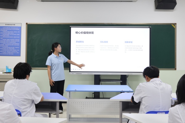 科學(xué)家精神進(jìn)校園———保定理工學(xué)院“青科聲宣講團(tuán)”系列活動(dòng)（二）