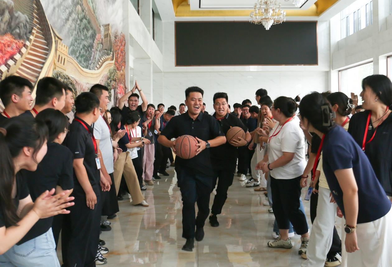 理論賦能強本領(lǐng) 實踐礪心促成長—— 保定理工學(xué)院開啟輔導(dǎo)員專業(yè)成長“雙引擎”