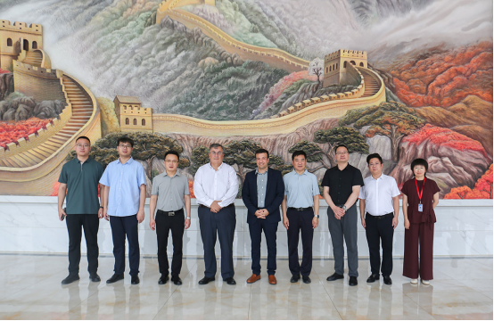 那波勒斯大學(xué)校長訪問保定理工學(xué)院