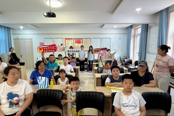 科學家精神進校園———保定理工學院“青科聲宣講團”系列活動（八）