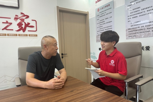 保定理工學院經濟學院“薪火逐光”實踐團開展“八個一”愛國主題教育紅色社會實踐活動