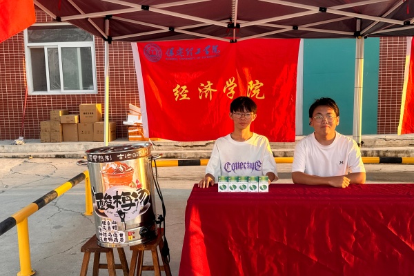 軍訓(xùn)補給站——新生成長的堅實后盾