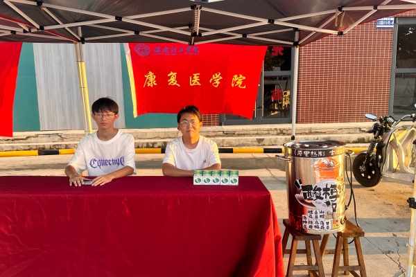 軍訓(xùn)補給站——新生成長的堅實后盾