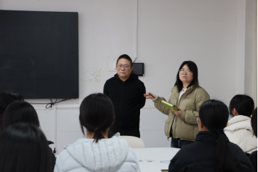 保定理工學(xué)院‖教育學(xué)院‖跨界融合，智創(chuàng)未來：張建軍教授“人工智能賦能實驗裝置藝術(shù)”工作坊正式啟幕