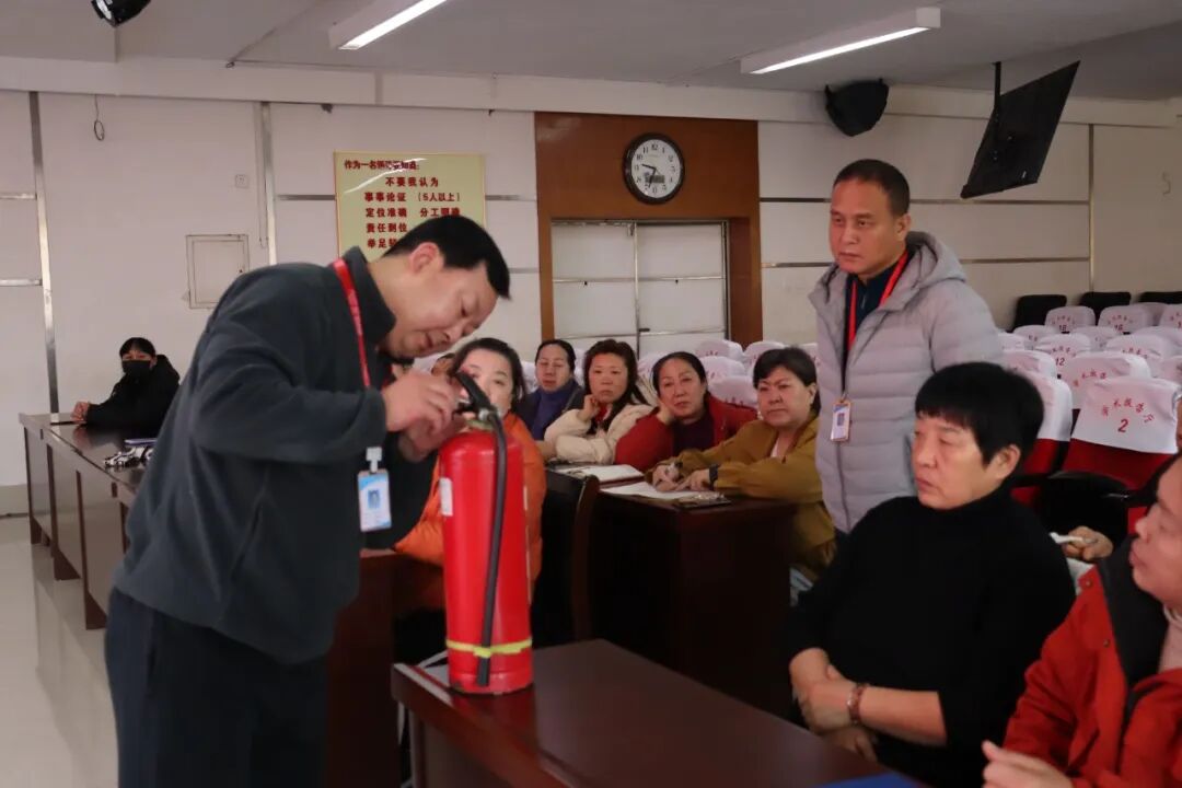 培訓賦能強堡壘 防火護寢保平安||保定理工學院學工處舉辦宿管員工消防安全知識專題講座