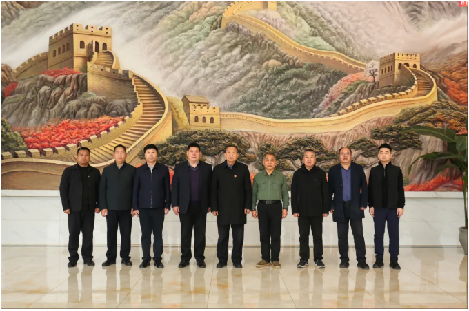 中國共產(chǎn)黨員日記博物館康殿英館長一行到保定理工學(xué)院參觀座談