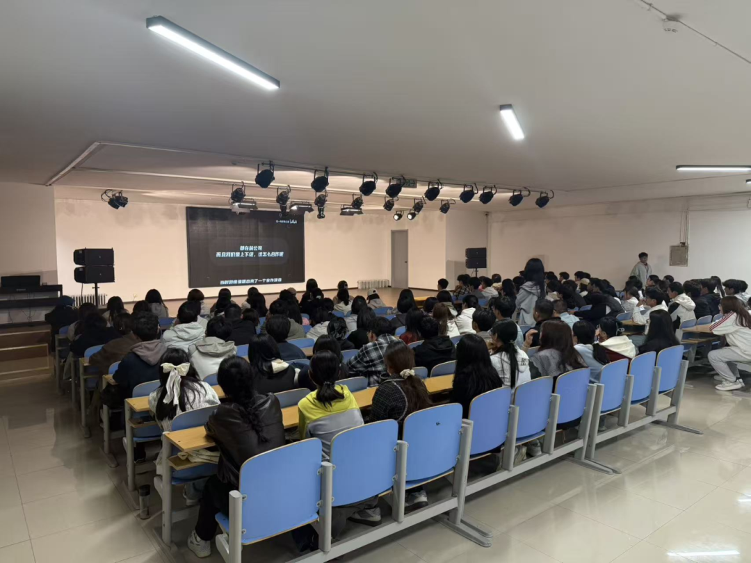 青春校園|保定理工學院大學生創新創業聯合會創新創業培訓會第十五課圓滿結束