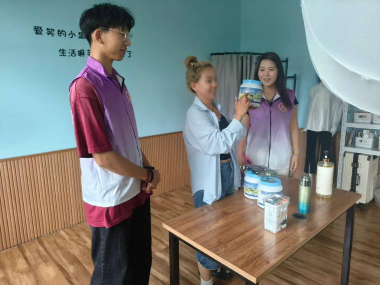 云端寄情，打造溫情服務