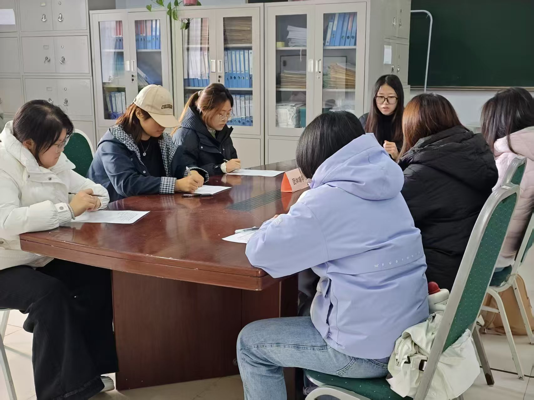 聚焦綠色金融，保理經濟學子實戰演練無領導小組面試
