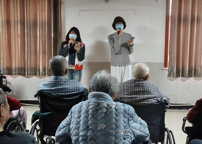 【教育學院·社會實踐】情暖夕陽，藝潤初心——保理學子赴養老院，以青春溫情暖歲月長