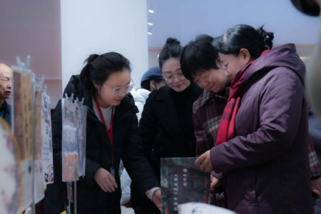 “共筑非遺夢，攜手創未來”——保定理工學院2025年非物質文化遺產傳承與發展共同體成立大會圓滿召開