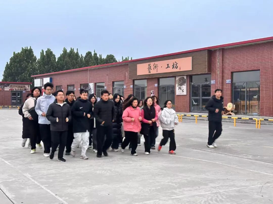 【賦能骨干，領航班級】康復醫學院2025-2026學年班干部培訓活動圓滿落幕