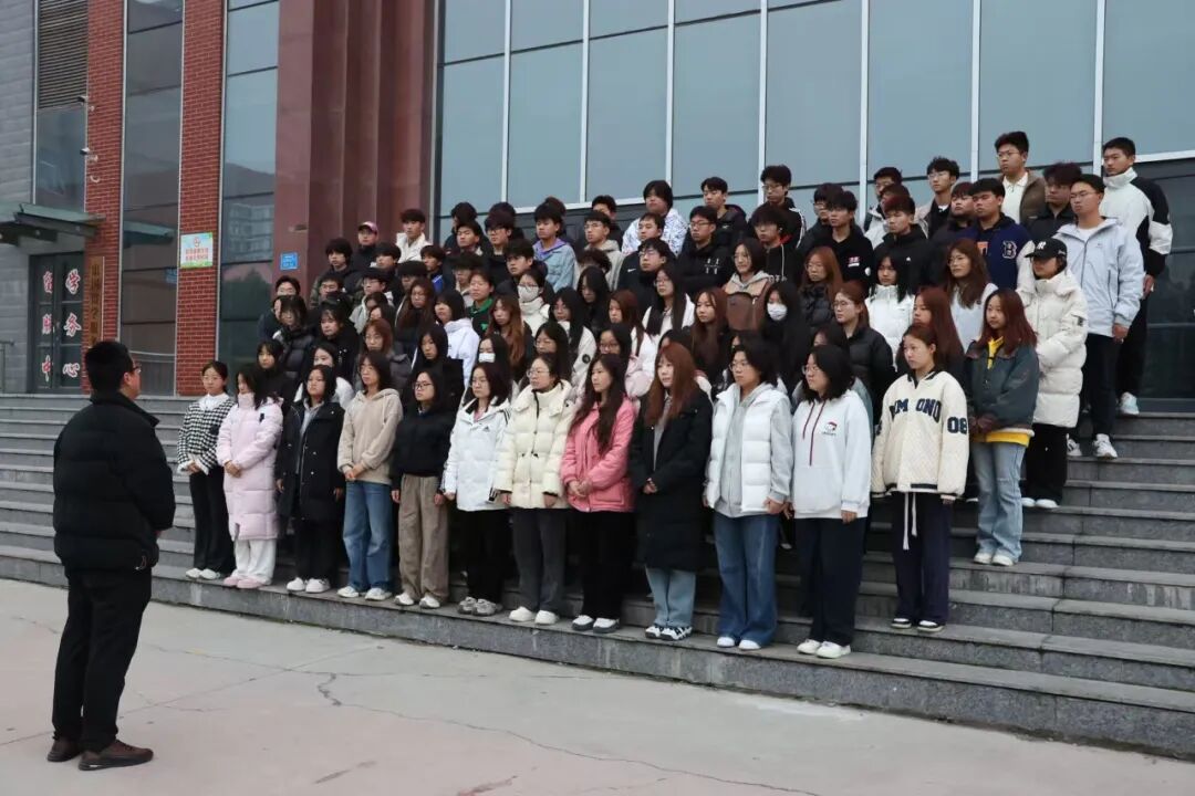 【賦能骨干，領航班級】康復醫學院2025-2026學年班干部培訓活動圓滿落幕