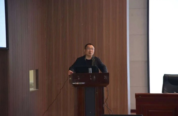 “職點迷津，藝路同行”——保定理工學院藝術學院就業指導講座賦能成長