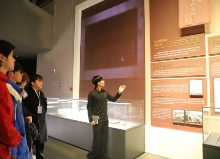 “藝”起攜手，共繪新篇：保定理工學院藝術學院與保定市美術館合作洽談順利推進