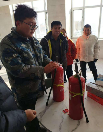 保定理工學(xué)院開展宿舍管理人員安全知識培訓(xùn)工作