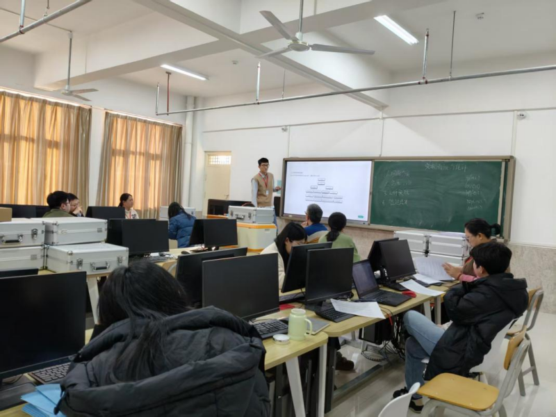 【磨課提質 賦能教學】 以研促教磨精品 骨干示范共提升 —— 我院計算機教研室開展多課程骨干教師磨課活動