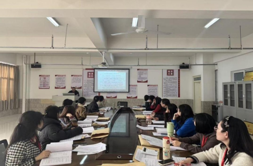 嚴把試卷評閱關口 筑牢教學質量防線——馬克思主義學院組織思政課教師集體閱卷