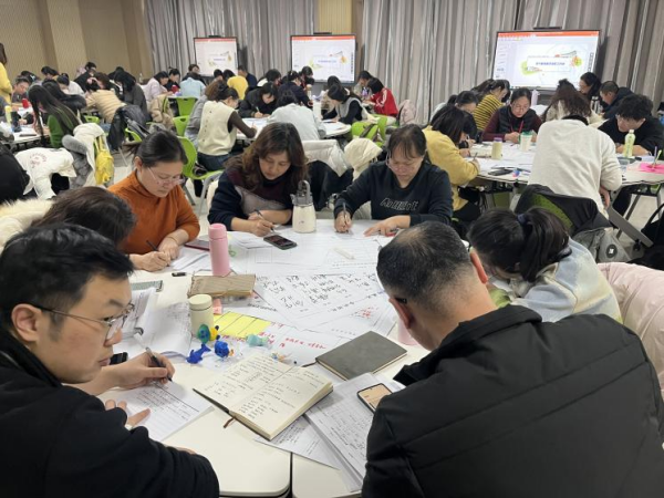 我校舉辦骨干教師“教學(xué)進(jìn)階工作坊” 助力課堂提質(zhì)