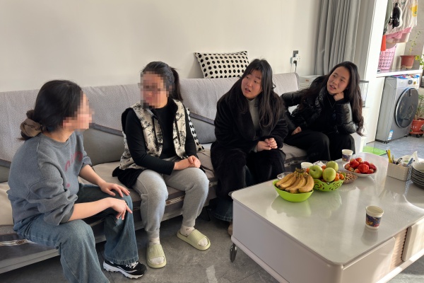 登門送愛連家校，合力同心助成長——保定理工學院經濟學院開展寒假家訪活動（上）