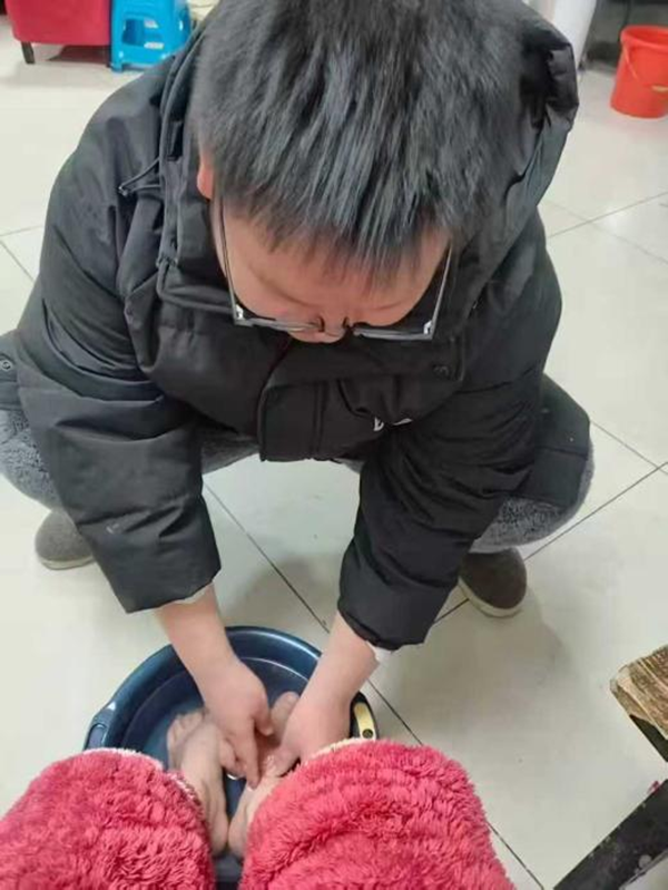 養(yǎng)成教育|保定理工學院|管理學院|以孝親實踐深化養(yǎng)成教育（四）