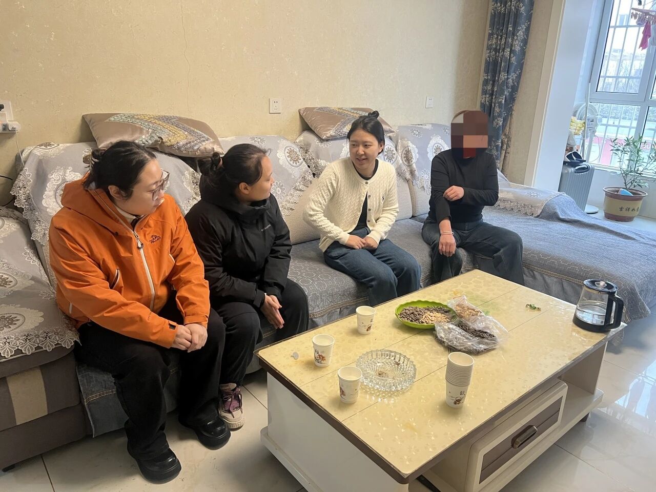 以“家”共育，以“訪”暖心，教育學院輔導員走訪國獎優秀學子代表家庭，共話成長藍圖