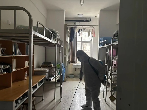 暖心服務|保定理工學院管理學院：筑牢健康防線，護航學子歸來