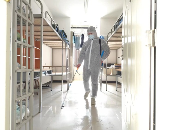 暖心服務|保定理工學院管理學院：筑牢健康防線，護航學子歸來