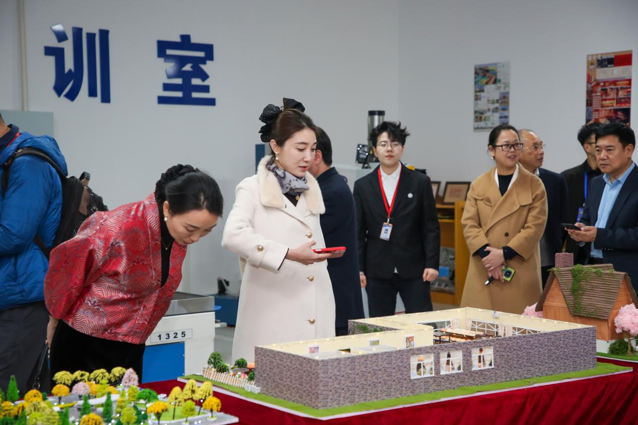 科技賦能產(chǎn)教融合 創(chuàng)新服務(wù)驅(qū)動發(fā)展——保定理工學院第二屆產(chǎn)教融合高質(zhì)量發(fā)展大會圓滿舉辦